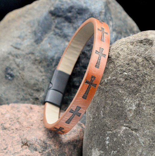 Bracelet-Eden Merry-Magnetic-Cross-Wine