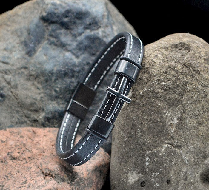 Bracelet-Eden Merry-Magnetic-Cross-Stitched Black